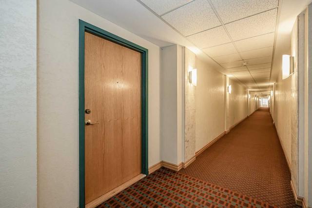 511 - 30 Blue Springs Dr, Condo with 2 bedrooms, 2 bathrooms and 1 parking in Waterloo ON | Image 29