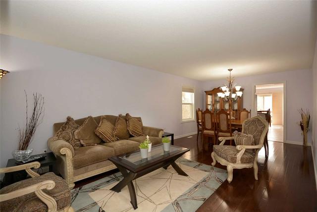 79 Cheviot Cres, House detached with 4 bedrooms, 4 bathrooms and 4 parking in Brampton ON | Image 20
