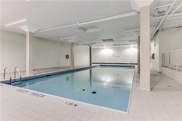 1703 - 100 Prudential Dr, Condo with 2 bedrooms, 1 bathrooms and 1 parking in Toronto ON | Image 9