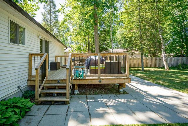 158 Zoo Park Rd, House detached with 2 bedrooms, 1 bathrooms and 4 parking in Wasaga Beach ON | Image 31