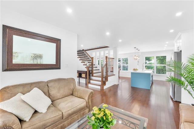 9 Fern Avenue, House detached with 6 bedrooms, 3 bathrooms and 3 parking in Hamilton ON | Image 6