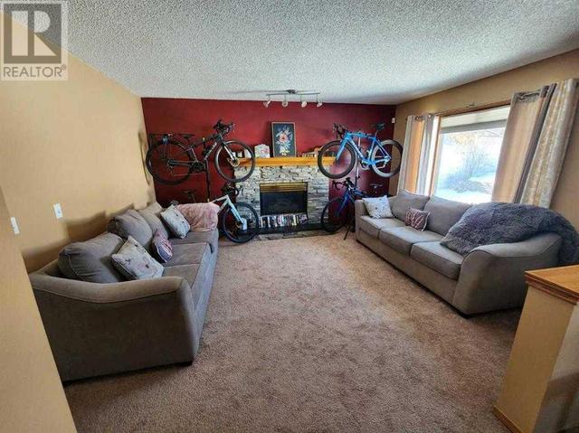 72 Hidden Vale Close Nw, House detached with 3 bedrooms, 3 bathrooms and 4 parking in Calgary AB | Image 6