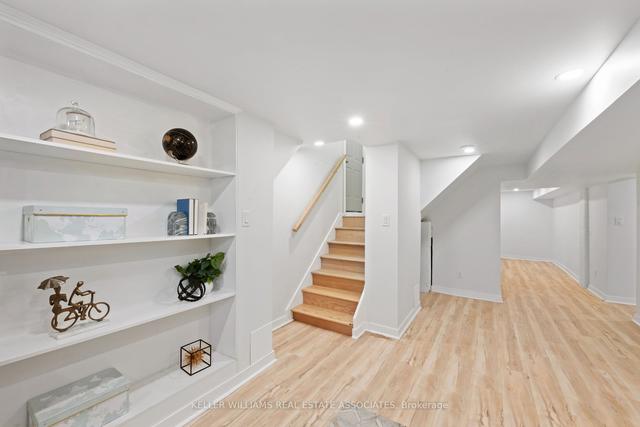 67 East 44th St, House detached with 2 bedrooms, 3 bathrooms and 3 parking in Hamilton ON | Image 9