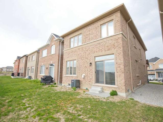 28 Clunburry Rd, House detached with 4 bedrooms, 3 bathrooms and 2 parking in Brampton ON | Image 32
