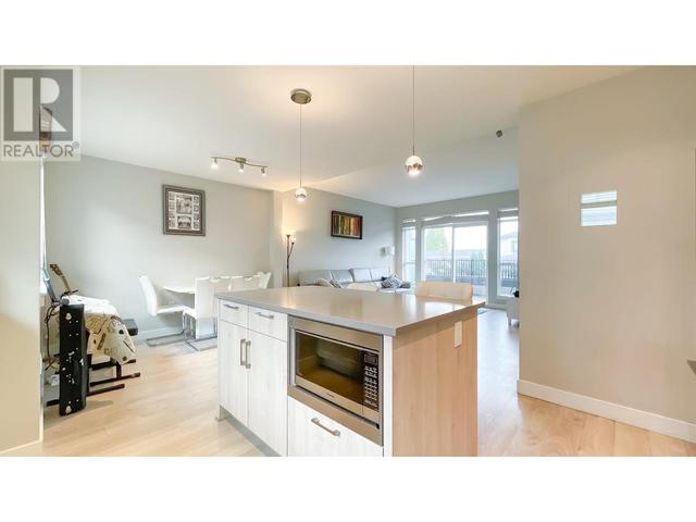4 - 4991 No. 5 Road, House attached with 4 bedrooms, 3 bathrooms and 2 parking in Richmond BC | Image 9