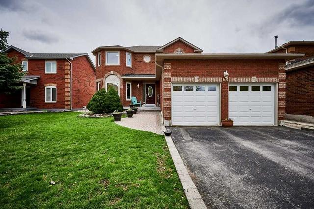 68 Irwin Dr, House detached with 4 bedrooms, 3 bathrooms and 4 parking in Whitby ON | Image 1