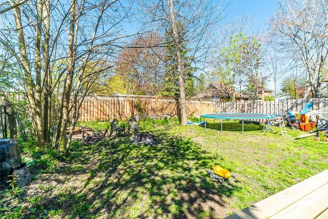 7 Sussex St N, House detached with 3 bedrooms, 2 bathrooms and 5 parking in Kawartha Lakes ON | Image 11