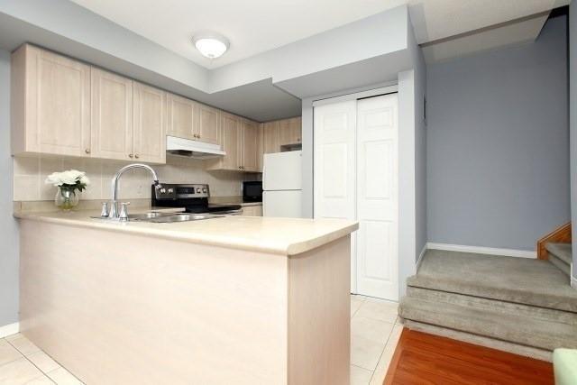 15 - 200 Mclevin Ave, Townhouse with 2 bedrooms, 1 bathrooms and 1 parking in Toronto ON | Image 7