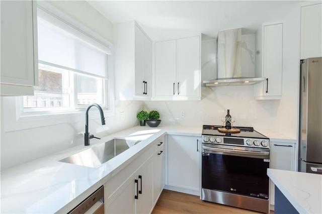 60 West 27th Street, House detached with 3 bedrooms, 2 bathrooms and 5 parking in Hamilton ON | Image 14