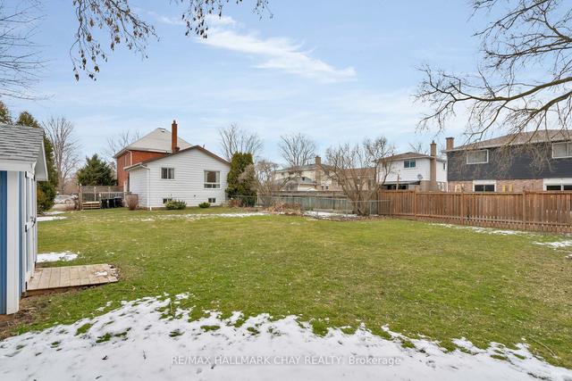 43 Queen St E, House detached with 5 bedrooms, 3 bathrooms and 4 parking in Springwater ON | Image 30