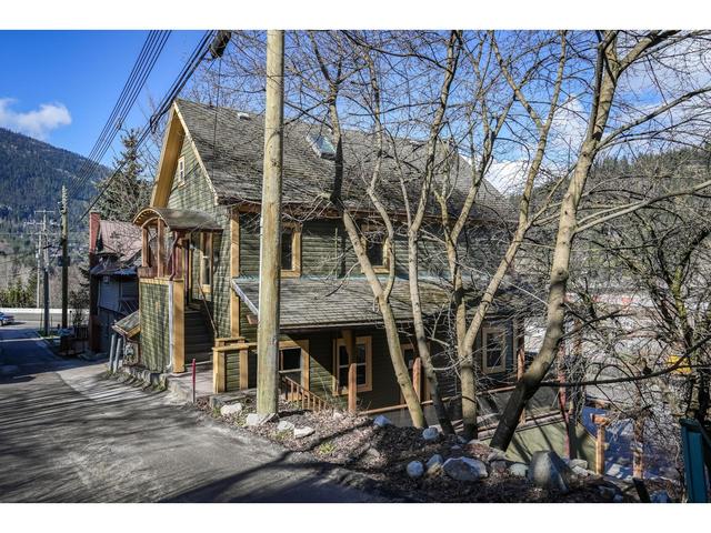 116 Vernon Street, Home with 0 bedrooms, 0 bathrooms and null parking in Nelson BC | Image 14