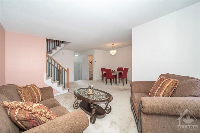 3185 Uplands Drive, Townhouse with 3 bedrooms, 3 bathrooms and 3 parking in Ottawa ON | Image 7