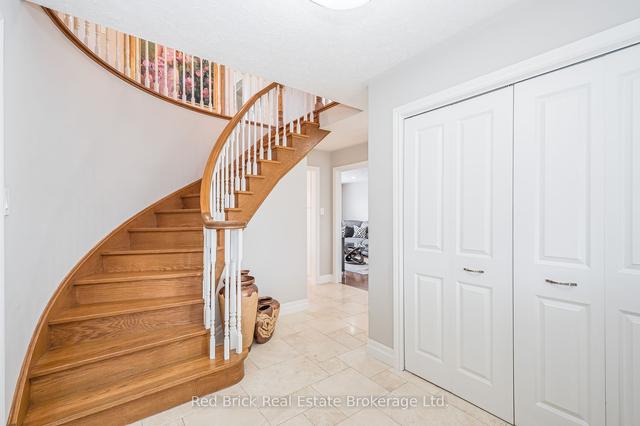 28 Bathgate Dr, House detached with 4 bedrooms, 4 bathrooms and 4 parking in Guelph ON | Image 38