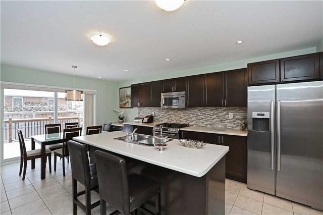 1001 Savoline Blvd, House detached with 3 bedrooms, 3 bathrooms and 1 parking in Milton ON | Image 6