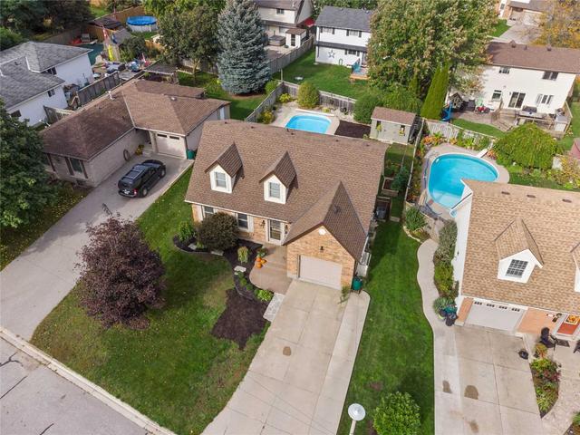 105 Peachtree Cres, House detached with 4 bedrooms, 3 bathrooms and 5 parking in Cambridge ON | Image 12