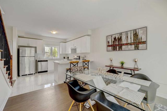 1 Conron Pl, House detached with 3 bedrooms, 3 bathrooms and 3 parking in Toronto ON | Image 2