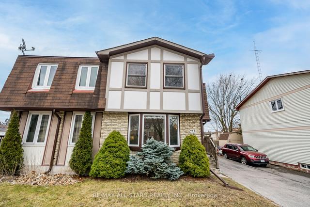 735 Hillcroft St, House semidetached with 3 bedrooms, 3 bathrooms and 5 parking in Oshawa ON | Image 1