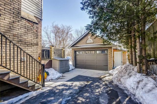 635 North Lake Rd, House detached with 3 bedrooms, 4 bathrooms and 7 parking in Richmond Hill ON | Image 30