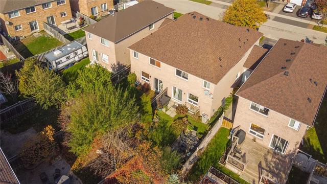 5866 Chalfont Cres, House attached with 3 bedrooms, 3 bathrooms and 3 parking in Mississauga ON | Image 21