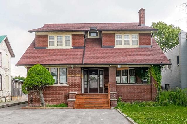 5134 Victoria Ave, House detached with 6 bedrooms, 2 bathrooms and 4 parking in Niagara Falls ON | Image 1