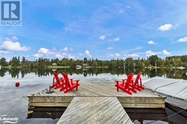 86 Bayview Road, House detached with 3 bedrooms, 1 bathrooms and 6 parking in Magnetawan ON | Image 2