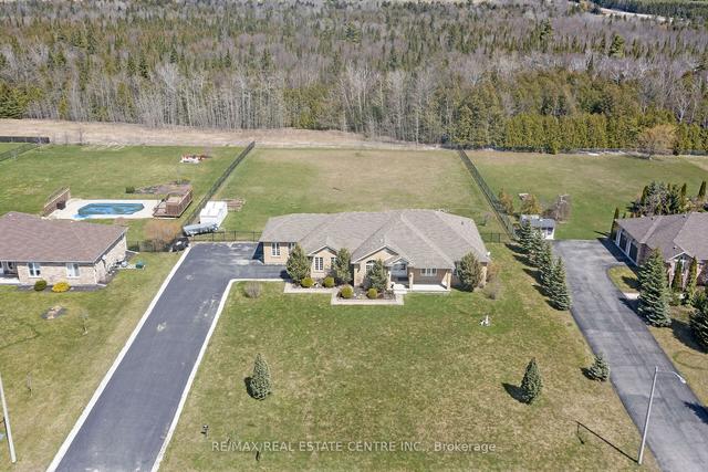 55 Stewart Dr, House detached with 3 bedrooms, 2 bathrooms and 11 parking in Erin ON | Image 34