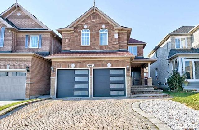 7059 Magistrate Terr, House detached with 4 bedrooms, 3 bathrooms and 4 parking in Mississauga ON | Image 1