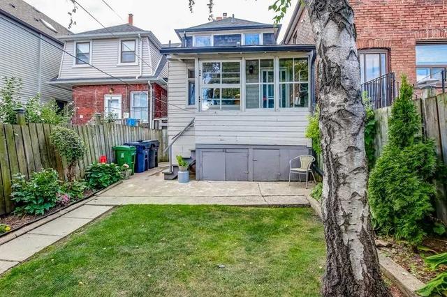879 Lansdowne Ave, House detached with 3 bedrooms, 2 bathrooms and 1 parking in Toronto ON | Image 17
