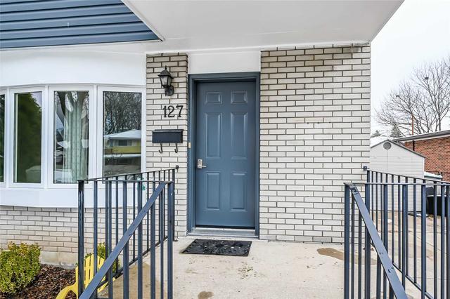 127 Meadowlark Dr, House semidetached with 3 bedrooms, 2 bathrooms and 4 parking in Hamilton ON | Image 23