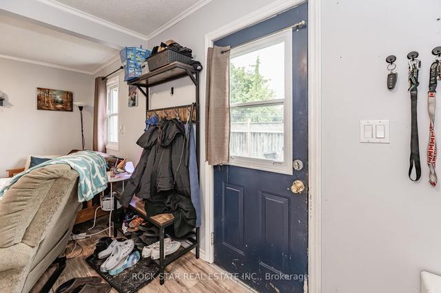 53 Kinsey St, House detached with 3 bedrooms, 2 bathrooms and 4 parking in St. Catharines ON | Image 7
