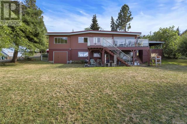1501 Adelaide St, House detached with 5 bedrooms, 2 bathrooms and 2 parking in North Cowichan BC | Image 2