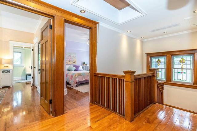 60 Playter Blvd, House detached with 4 bedrooms, 3 bathrooms and 1 parking in Toronto ON | Image 10