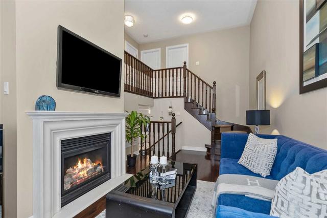 39 Ostrovsky Rd, House semidetached with 3 bedrooms, 3 bathrooms and 2 parking in Vaughan ON | Image 4