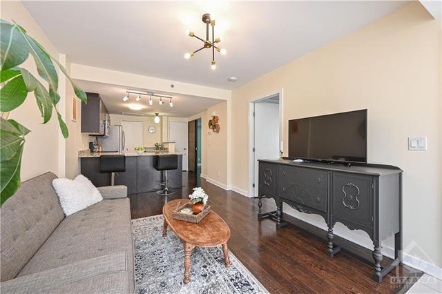 458 King Edward Avenue, Condo with 2 bedrooms, 2 bathrooms and null parking in Ottawa ON | Image 11