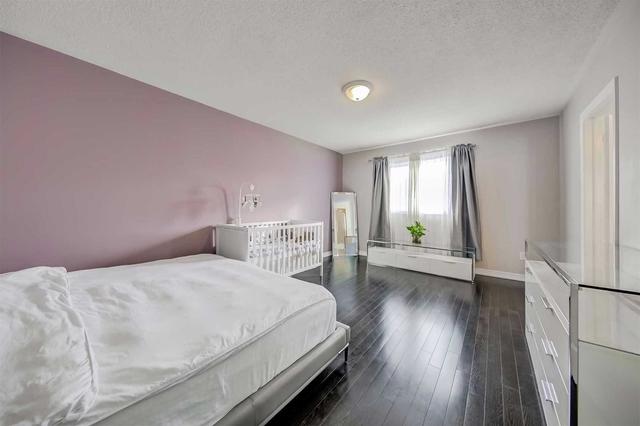 29 Rizal Ave, House semidetached with 3 bedrooms, 3 bathrooms and 3 parking in Markham ON | Image 6