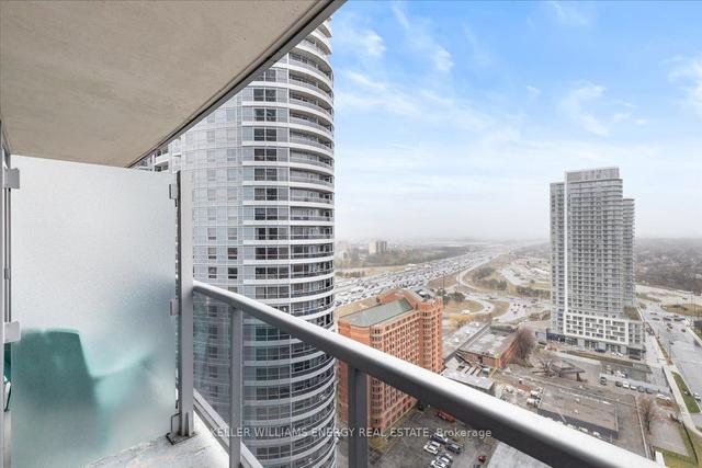 2722 - 135 Village Green Sq, Condo with 2 bedrooms, 2 bathrooms and 1 parking in Toronto ON | Image 3
