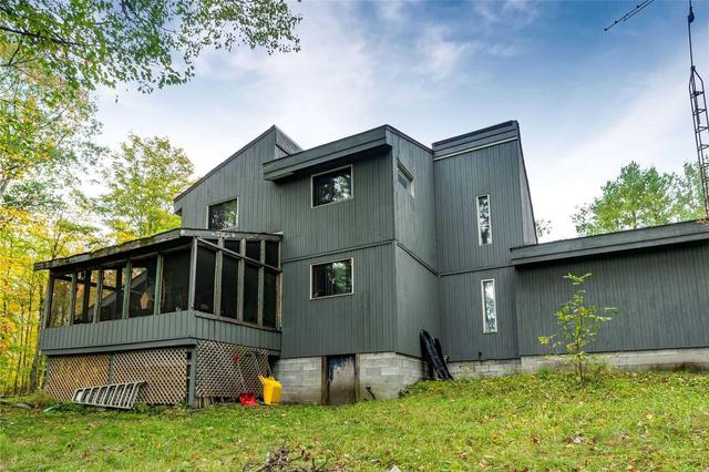 1017 Clearwater Shores Blvd, House detached with 3 bedrooms, 2 bathrooms and 6 parking in Muskoka Lakes ON | Image 2