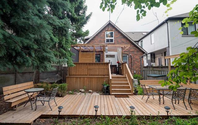 48 Camberwell Rd, House detached with 3 bedrooms, 3 bathrooms and 2 parking in Toronto ON | Image 24