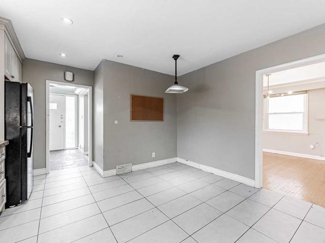 89 Regina Ave, House detached with 3 bedrooms, 4 bathrooms and 3 parking in Toronto ON | Image 28