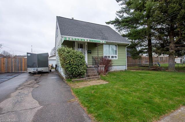 6249 Atlee Street, House detached with 3 bedrooms, 1 bathrooms and 5 parking in Niagara Falls ON | Image 12