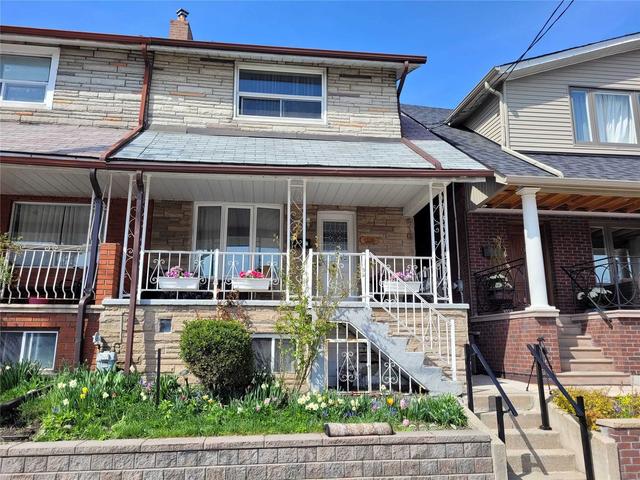1238 Davenport Rd, House semidetached with 3 bedrooms, 2 bathrooms and 2 parking in Toronto ON | Image 1