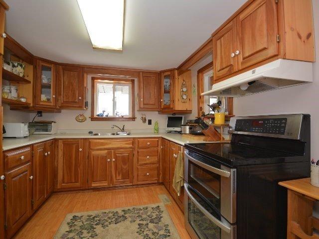 1001 Mcrae Hay Lake Rd, House detached with 3 bedrooms, 2 bathrooms and 20 parking in South Algonquin ON | Image 3