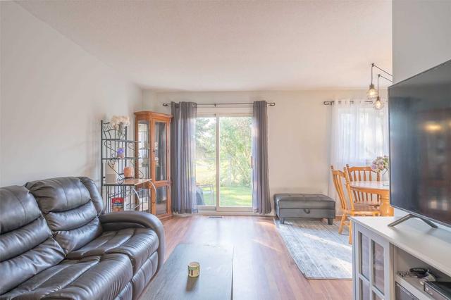 81 Toba Cres, House detached with 3 bedrooms, 2 bathrooms and 4 parking in Brampton ON | Image 14