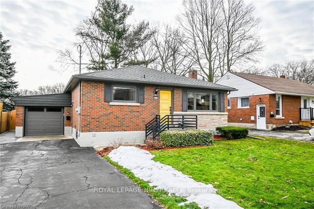 2778 Portage Rd, House detached with 3 bedrooms, 2 bathrooms and 5 parking in Niagara Falls ON | Image 12