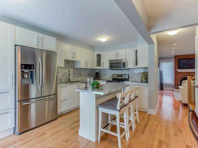 2901 Bramshaw Gdns, House semidetached with 3 bedrooms, 2 bathrooms and 4 parking in Mississauga ON | Image 5