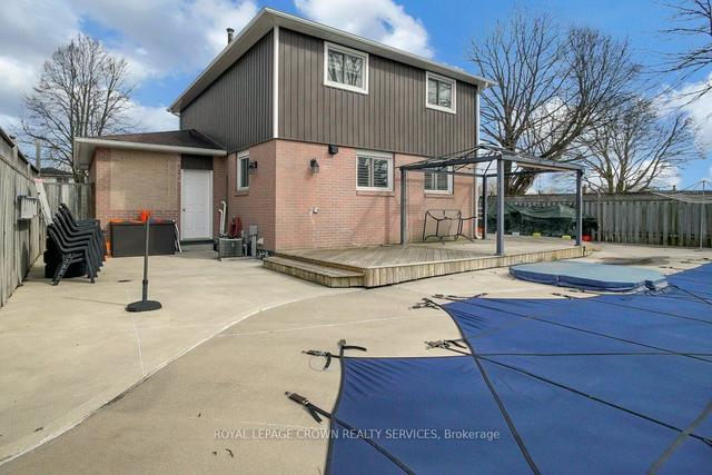 1224 Michael Cres, House detached with 3 bedrooms, 2 bathrooms and 5 parking in Cambridge ON | Image 29