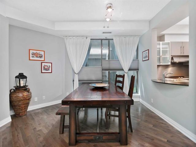 101 - 3 Mcalpine St, Condo with 2 bedrooms, 1 bathrooms and 1 parking in Toronto ON | Image 14