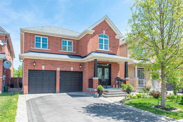 455 Hinchey Cres Cres, House detached with 4 bedrooms, 3 bathrooms and 6 parking in Milton ON | Card Image