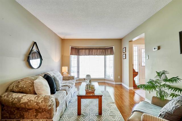 45 Cluett Dr, House detached with 3 bedrooms, 3 bathrooms and 4 parking in Ajax ON | Image 36