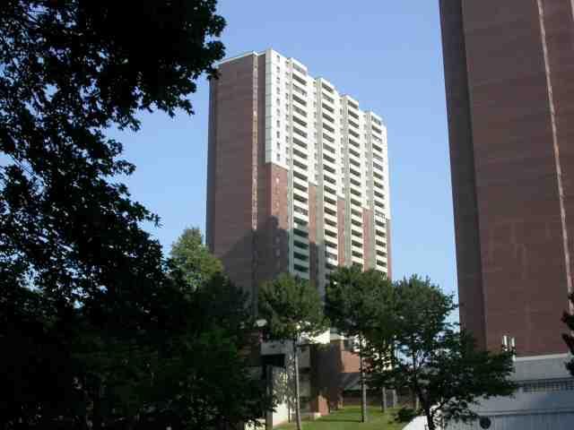 2403 - 1 Massey Sq, Condo with 2 bedrooms, 1 bathrooms and null parking in Toronto ON | Image 1